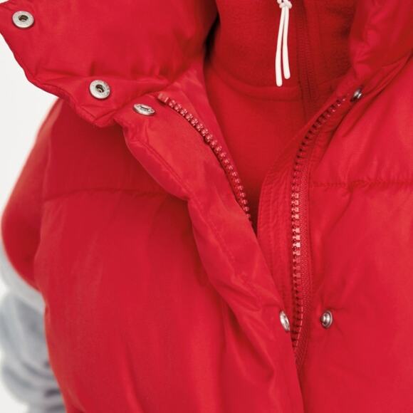 Old Navy Red Quilted Puffer Vest - Picture 5 of 13